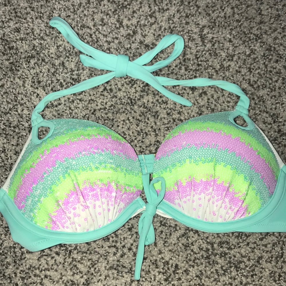 Bathing suit top